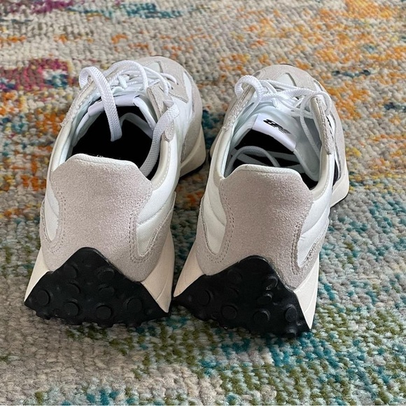 New Balance 327 Retro Sneakers Sea Salt Grey Black WOMEN'S 7 - Picture 4 of 6